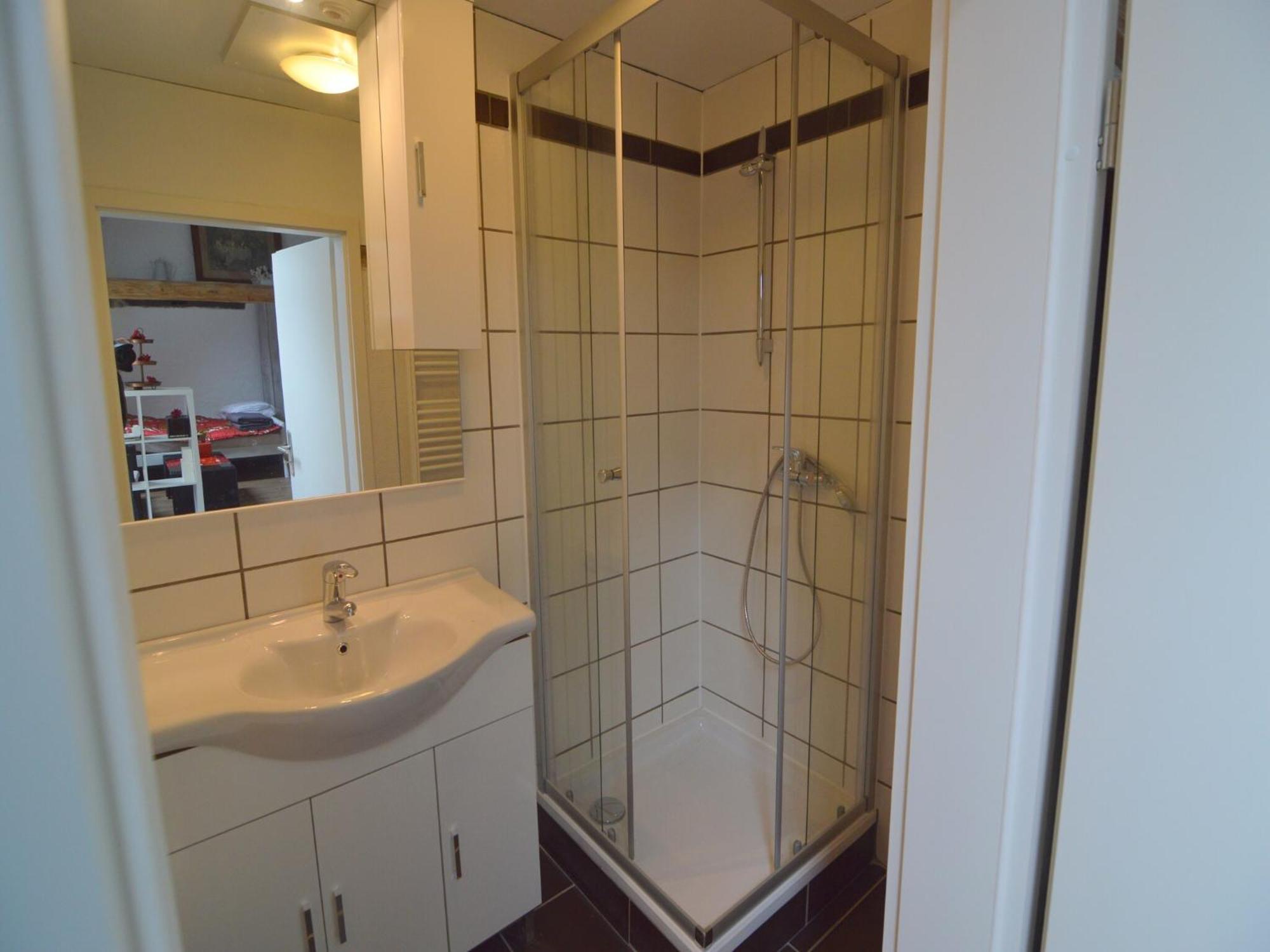 Cozy Apartment In Immerath With Fishing Near Екстериор снимка