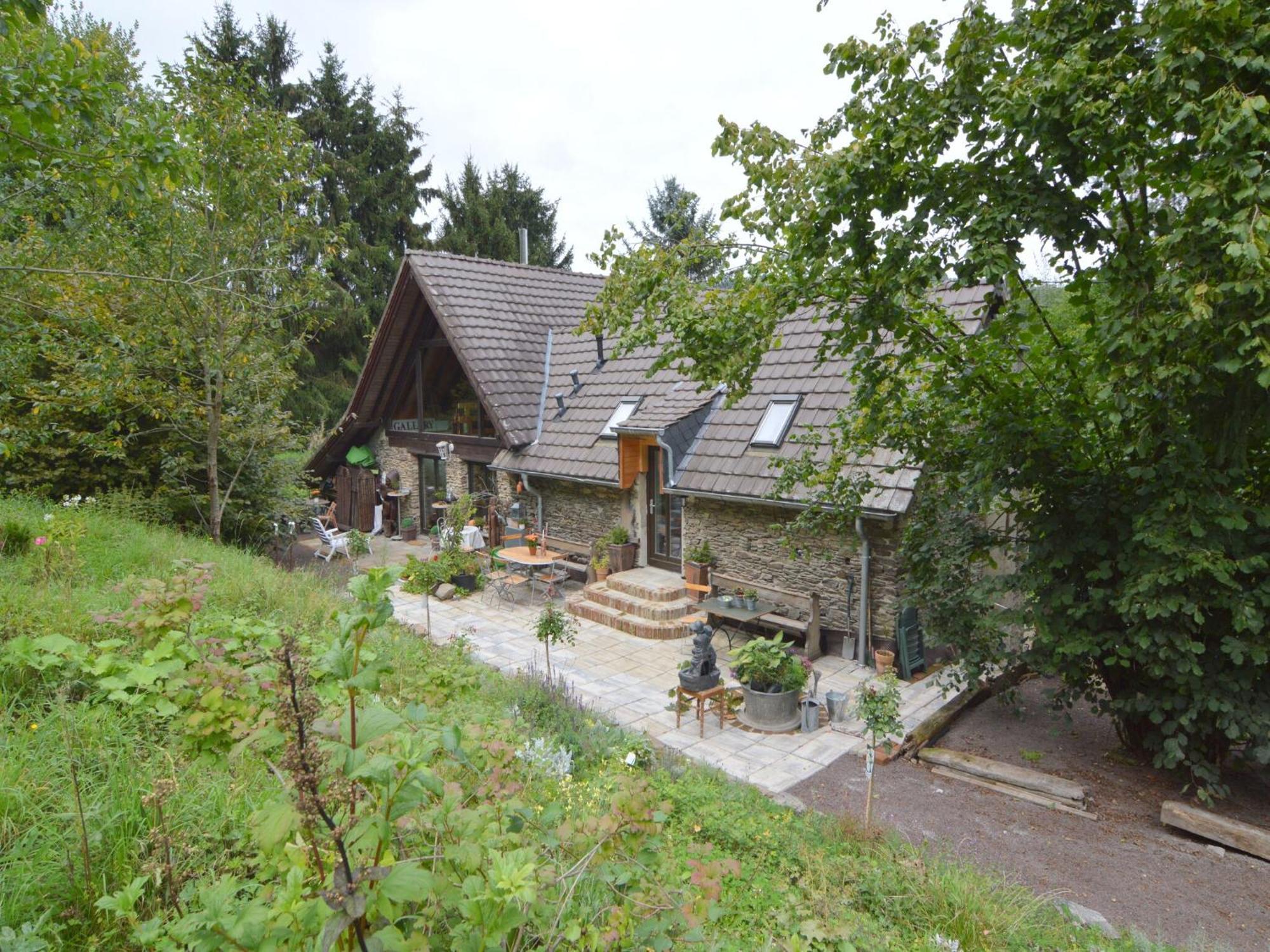 Cozy Apartment In Immerath With Fishing Near Екстериор снимка