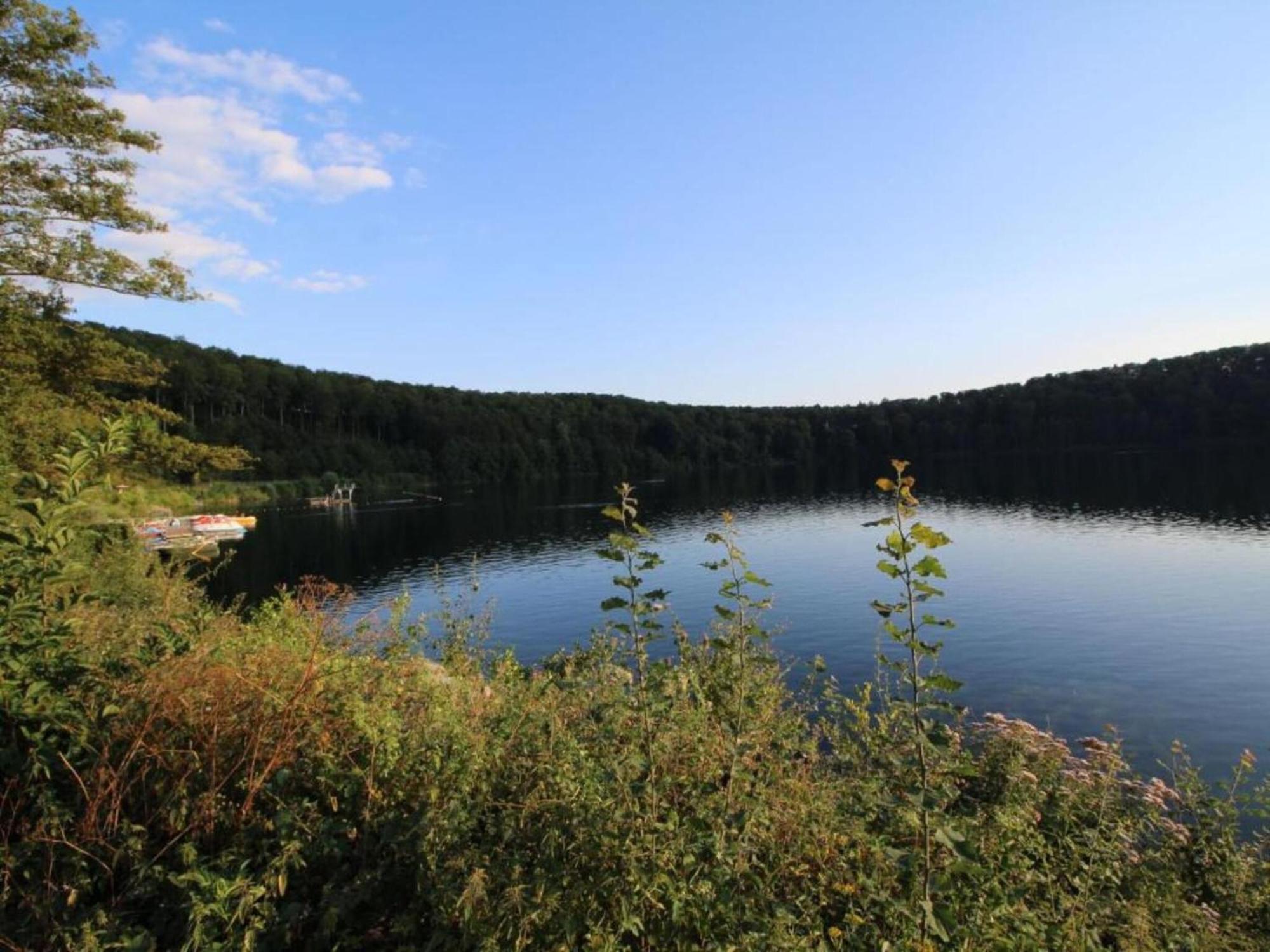 Cozy Apartment In Immerath With Fishing Near Екстериор снимка