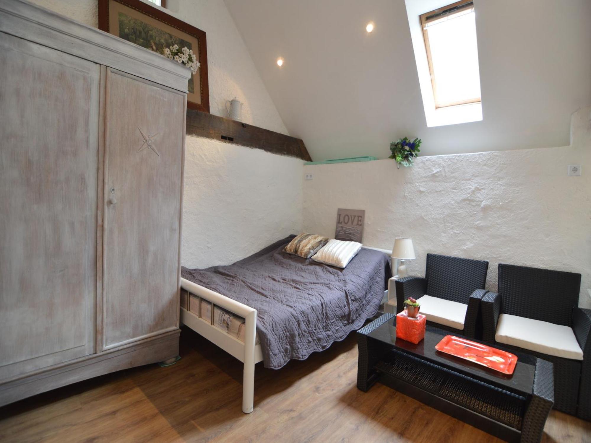 Cozy Apartment In Immerath With Fishing Near Екстериор снимка